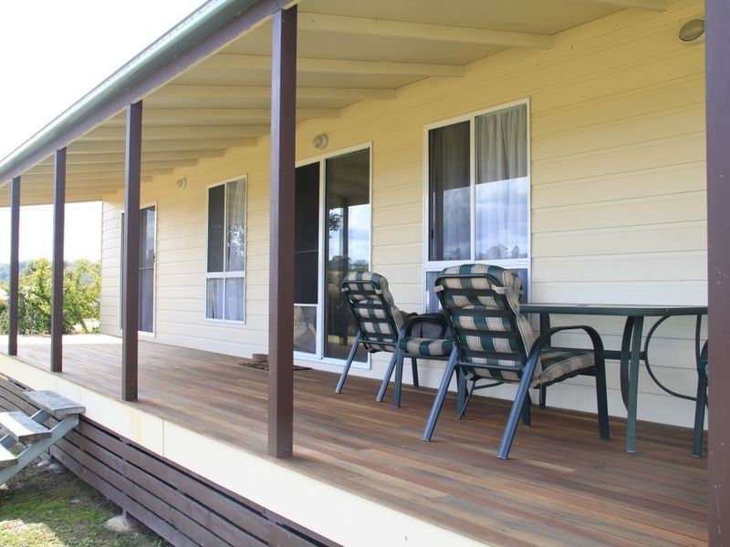 4 Tea Tree Court, The Palms QLD 4570