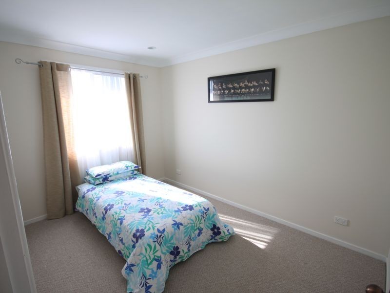 4 Tea Tree Court, The Palms QLD 4570