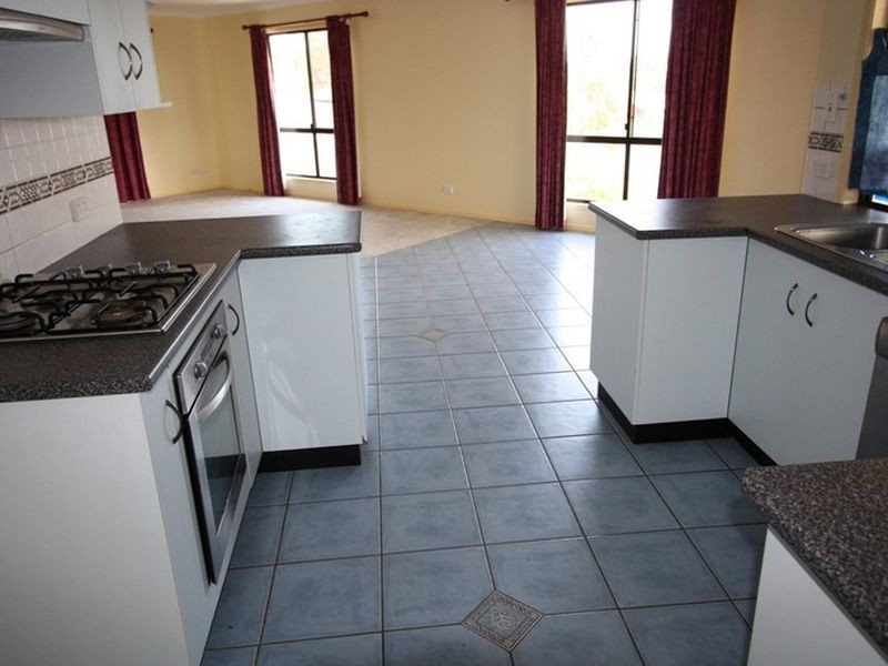 3 Kyla Court, Monkland QLD 4570