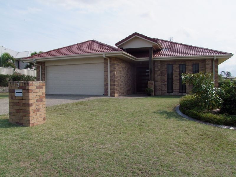 5 Bracefell St, Southside QLD 4570