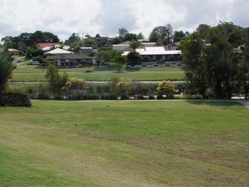 5 Bracefell St, Southside QLD 4570