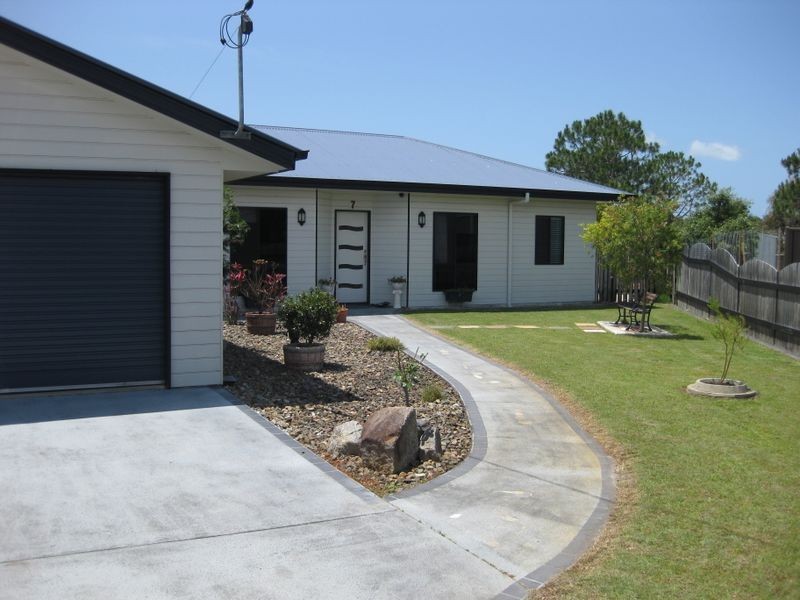 7 Ajax Court, Cooloola Cove QLD 4580