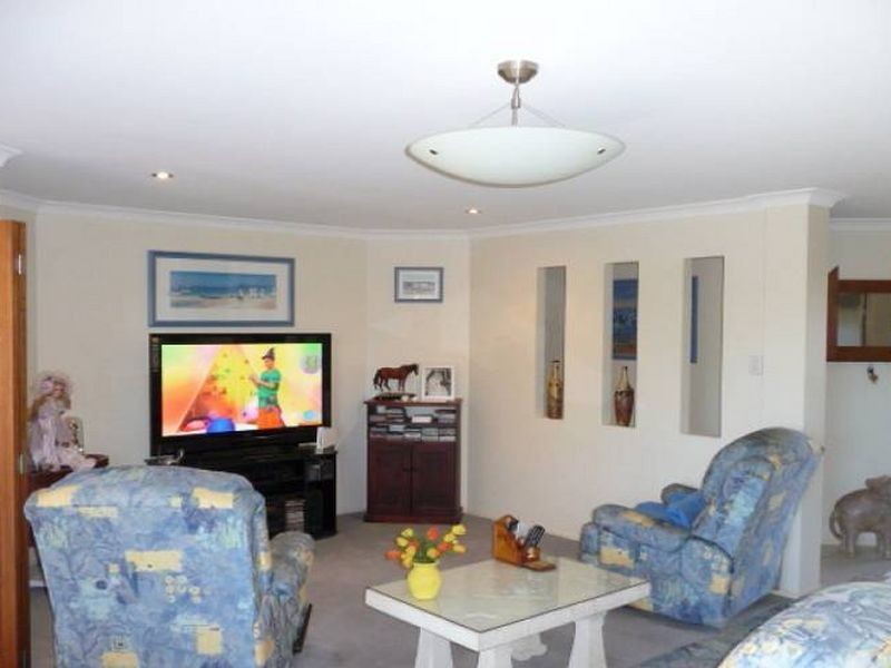 21 Kanimbla Ave, Cooloola Cove QLD 4580