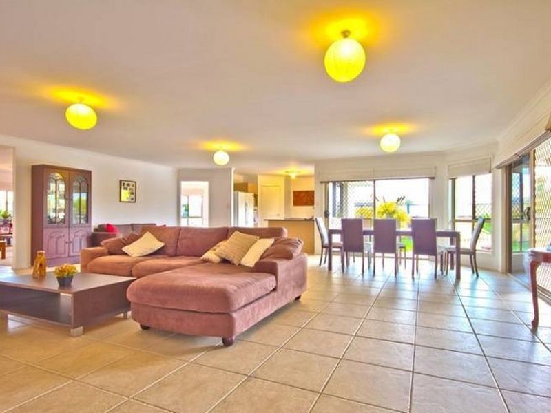 12 Capstan Court, Cooloola Cove QLD 4580