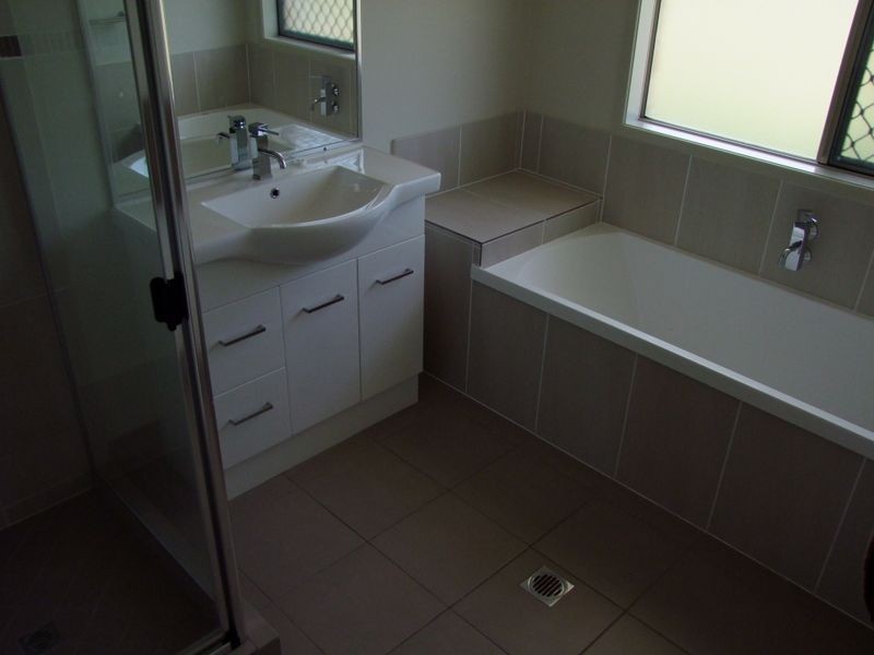 18 Langara Drive, Southside QLD 4570