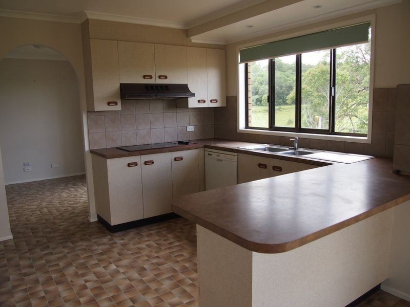 300 Kin Kin Rd, Greens Creek QLD 4570