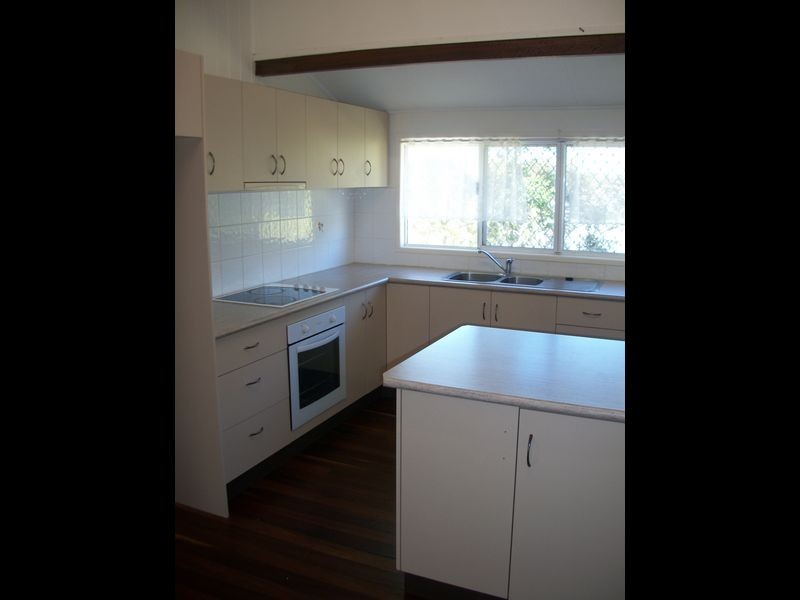 12 Straun Crescent, Gympie QLD 4570