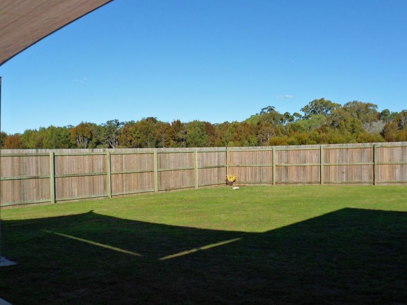 4 Environs Avenue, Cooloola Cove QLD 4580
