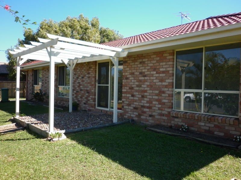 80 Golden Hind Avenue, Cooloola Cove QLD 4580