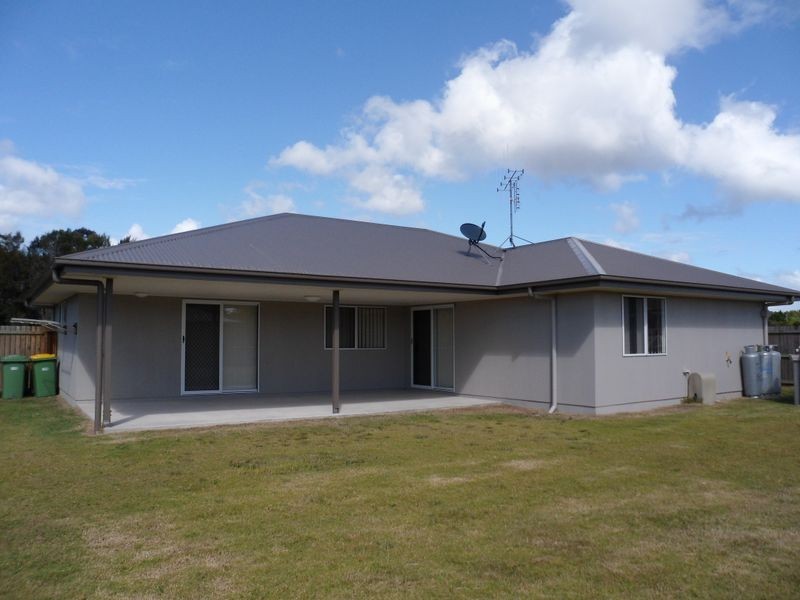 42 Habitat Circuit, Cooloola Cove QLD 4580