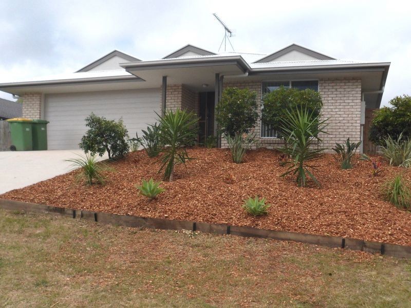 6 Chairmans Close, Jones Hill QLD 4570