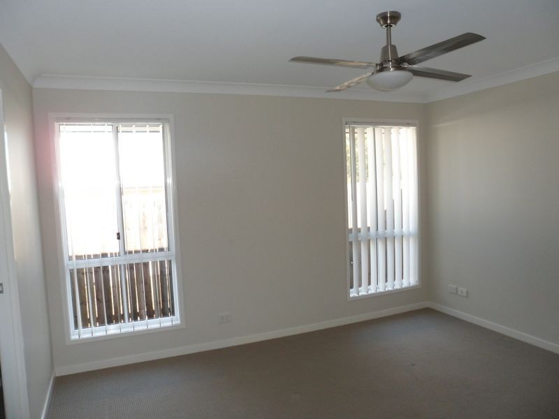 6 Chairmans Close, Jones Hill QLD 4570