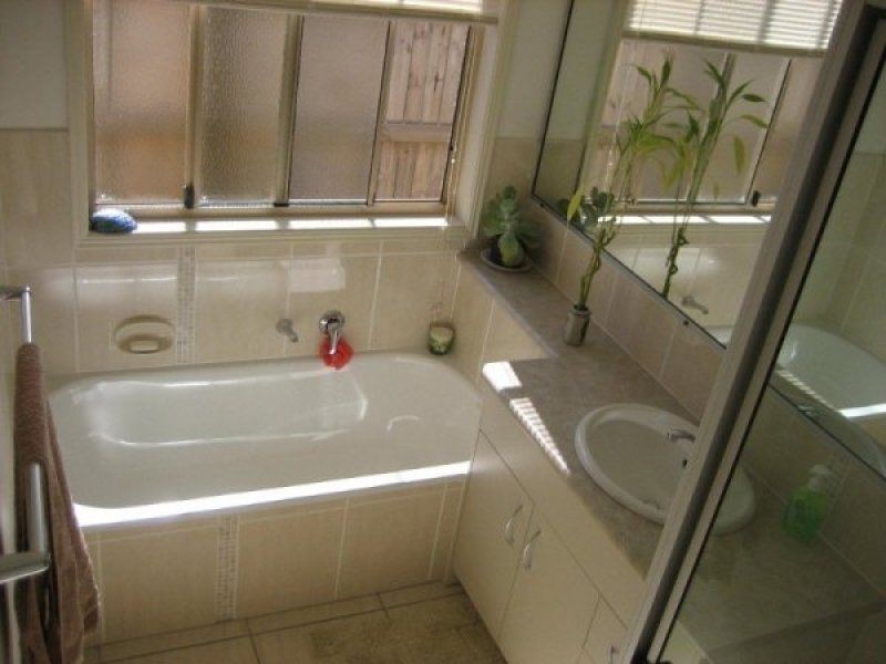 24 Kanimbla Ave, Cooloola Cove QLD 4580