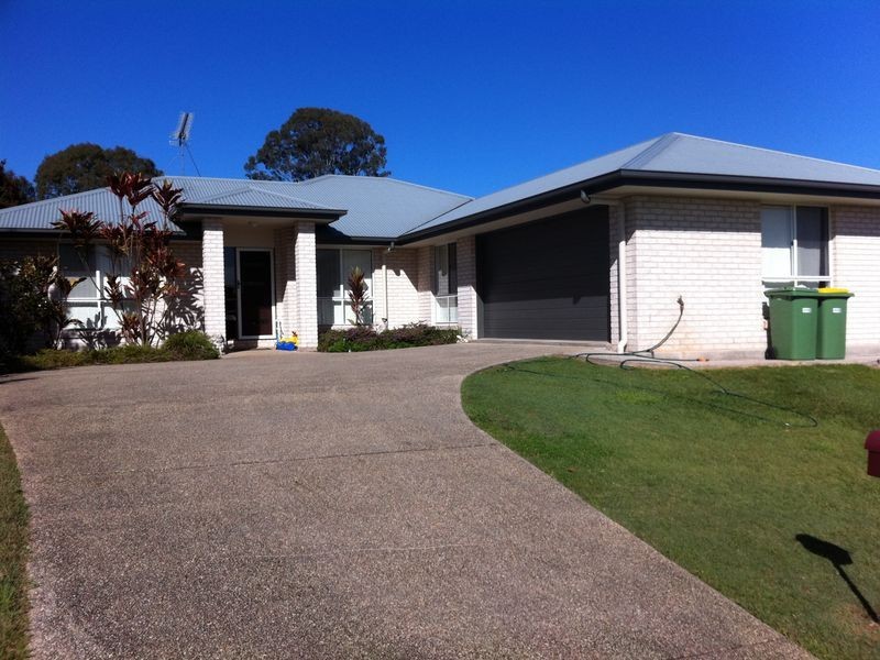 23 Premier Ave, Jones Hill QLD 4570