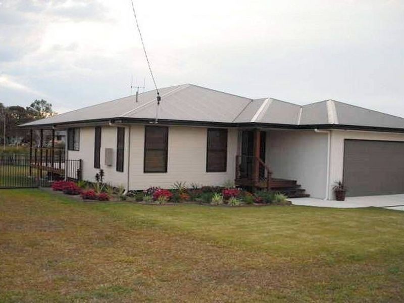 27 Mariposa Ave, Cooloola Cove QLD 4580