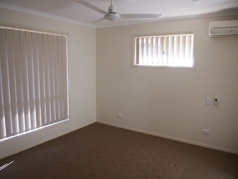 8 Killarney Court, Southside QLD 4570