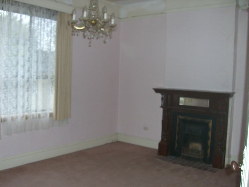 11 Main Road, Clayton South VIC 3169