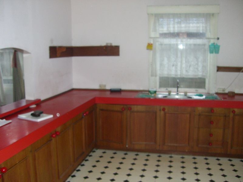 11 Main Road, Clayton South VIC 3169