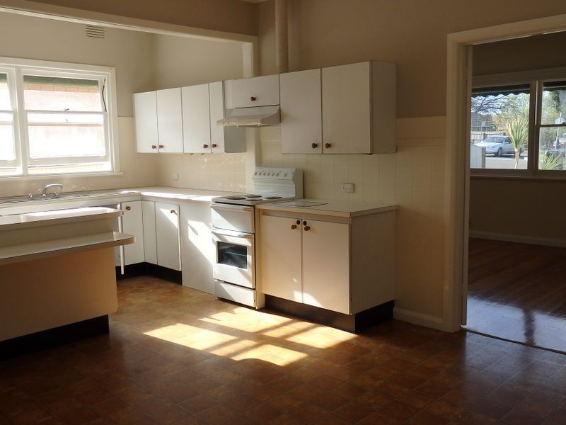 30 Browns Road, Clayton VIC 3168