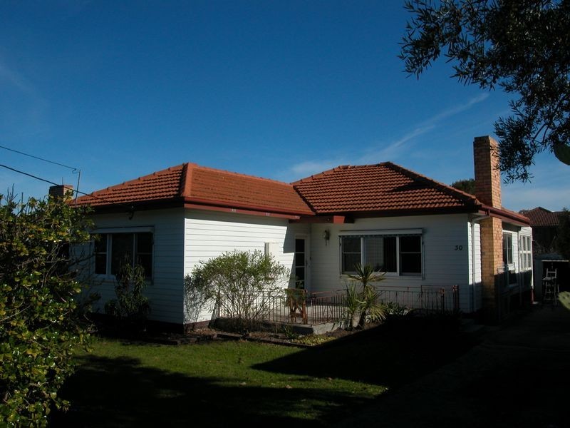 30 Browns Road, Clayton VIC 3168