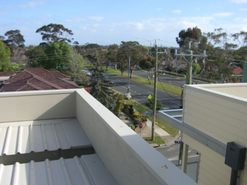 2.23/76 East Boundary Road, Bentleigh East VIC 3165