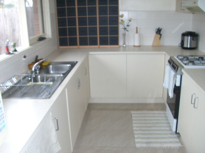 2/9-11 WHITE STREET, Oakleigh East VIC 3166