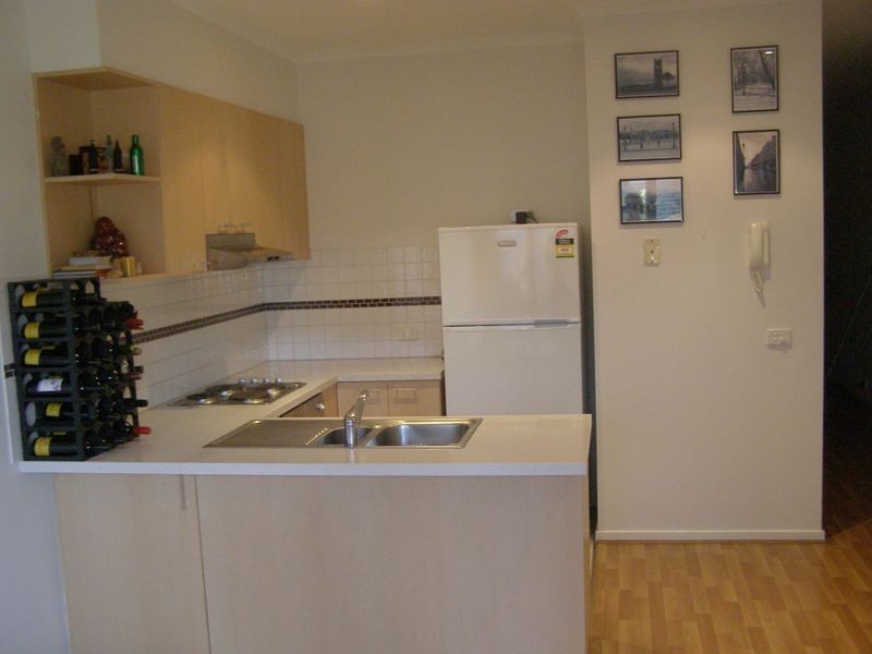 3/3 Rusden Place, Notting Hill VIC 3168