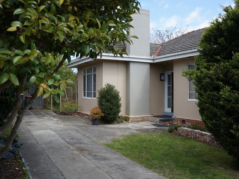 2 Woolert Street, Ashwood VIC 3147