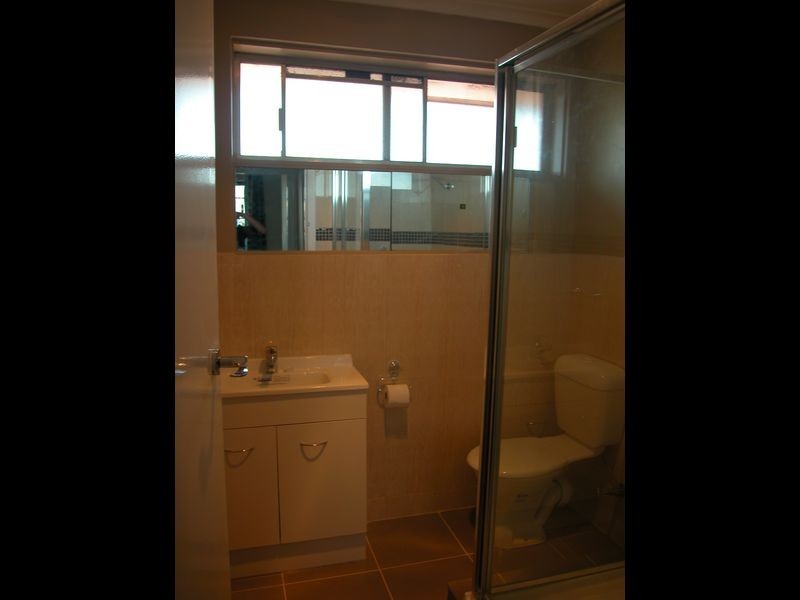 2/1 Iona Street, Clayton VIC 3168