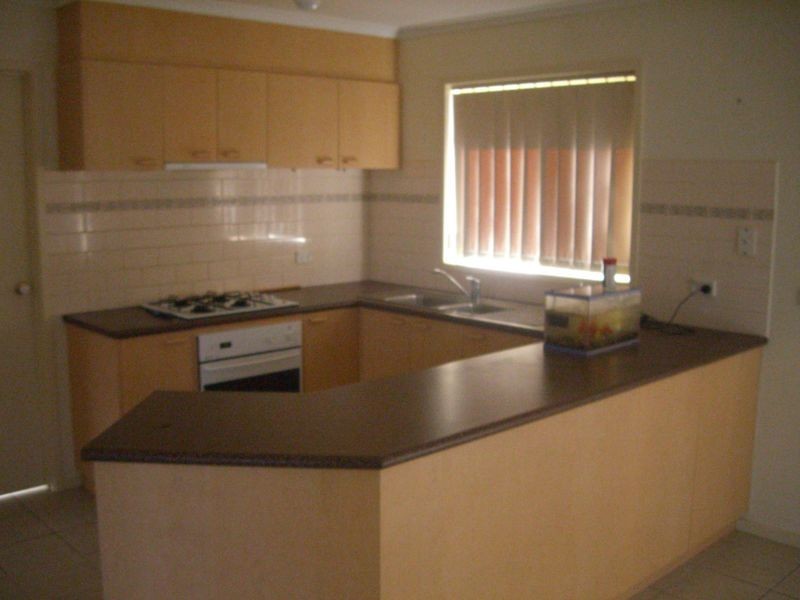 11 Harcourt Avenue, Mulgrave VIC 3170