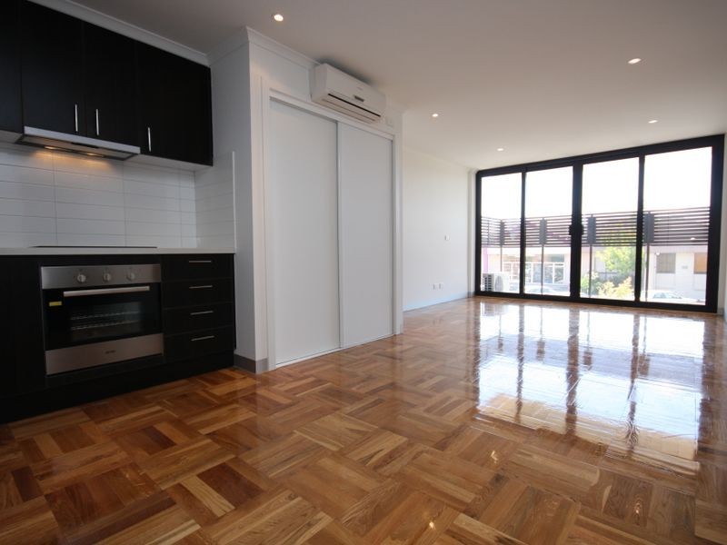 11/28 Burton Avenue, Clayton VIC 3168