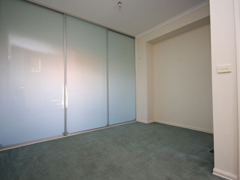 4/128 Kanooka Grove, Clayton VIC 3168