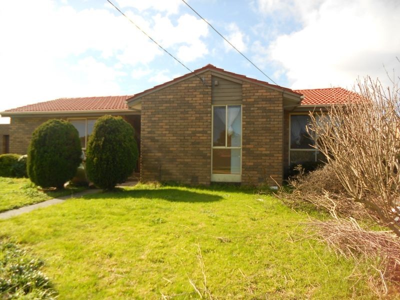 16 Enngonia Crescent, Clayton South VIC 3169