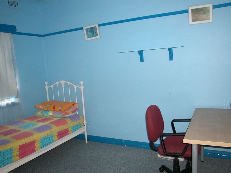 1/72 (Front) Kanooka Grove, Clayton VIC 3168