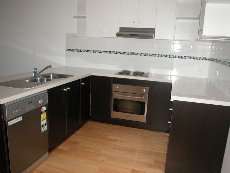 8/213 Normanby Road, Notting Hill VIC 3168