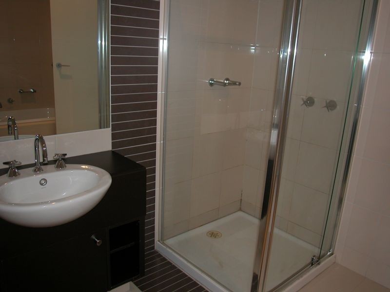 8/213 Normanby Road, Notting Hill VIC 3168