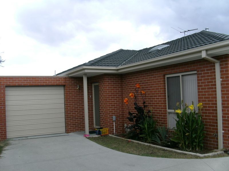 2/43 Madeleine Road, Clayton VIC 3168