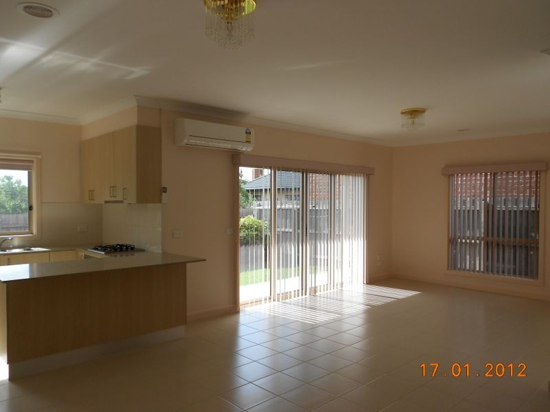 2/43 Madeleine Road, Clayton VIC 3168