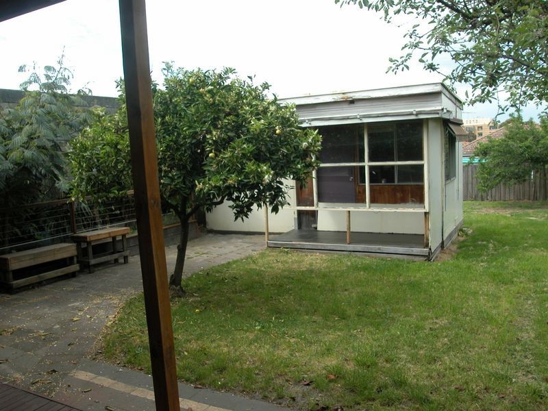 12 Hourigan Avenue, Clayton VIC 3168