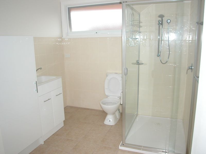 1/13 Burns Avenue, Clayton South VIC 3169