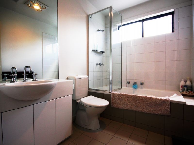 23D Browns Road, Clayton VIC 3168