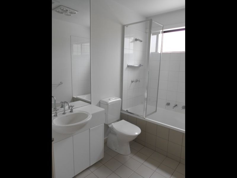 23D Browns Road, Clayton VIC 3168