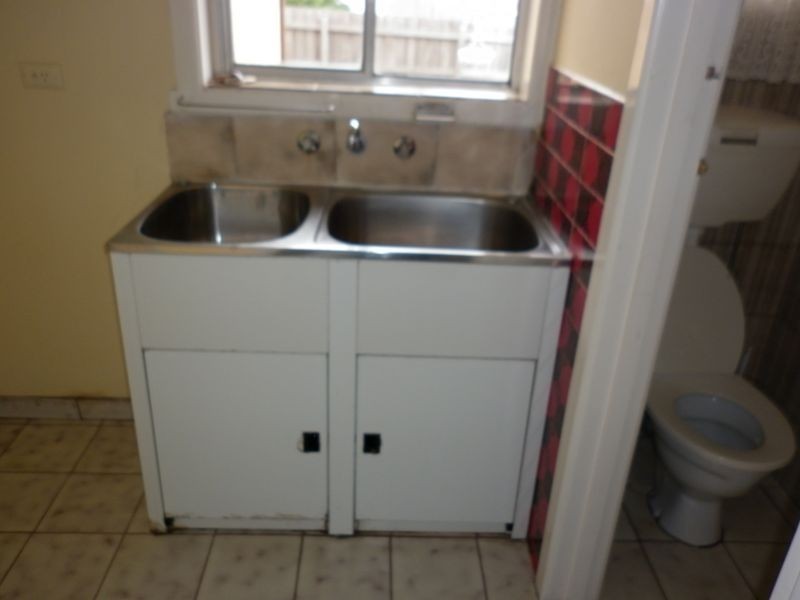 18 Helena Street, Clayton South VIC 3169