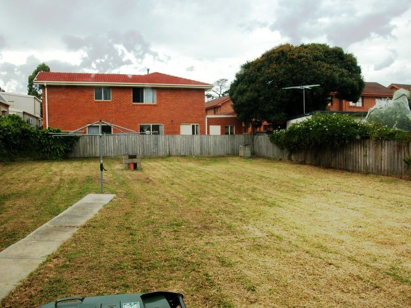 33 Morton Street, Clayton VIC 3168