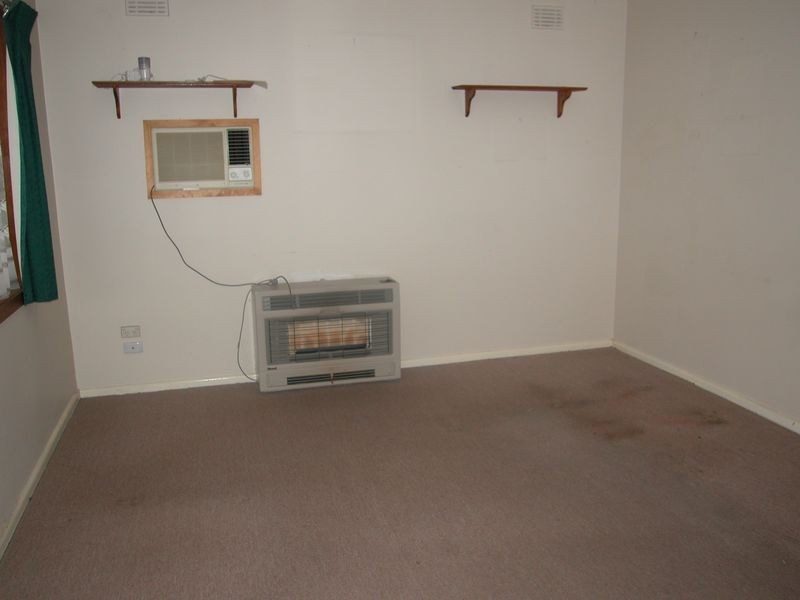 19 Byron Street, Clayton South VIC 3169