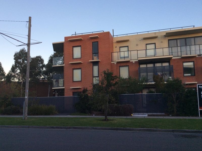 3/28 Burton Avenue, Clayton VIC 3168