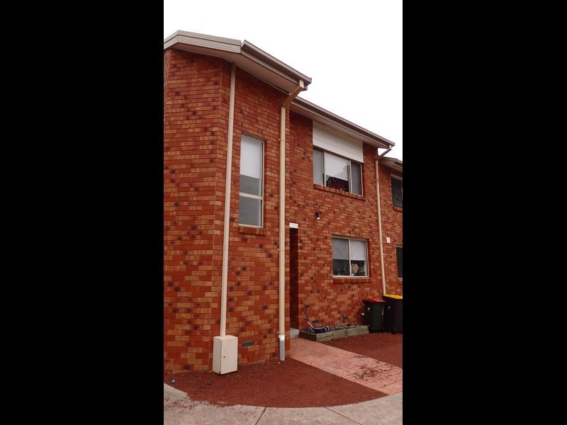 2/25 Rose Street, Clayton VIC 3168