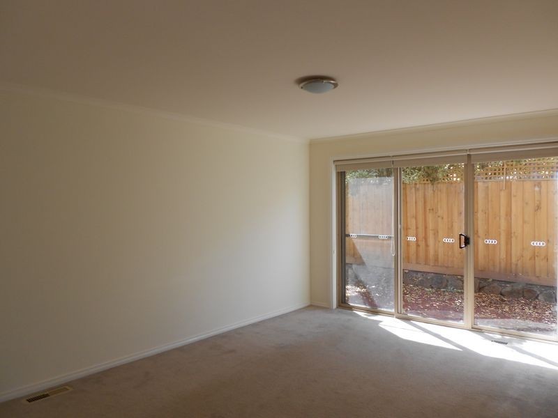 2/25 Rose Street, Clayton VIC 3168