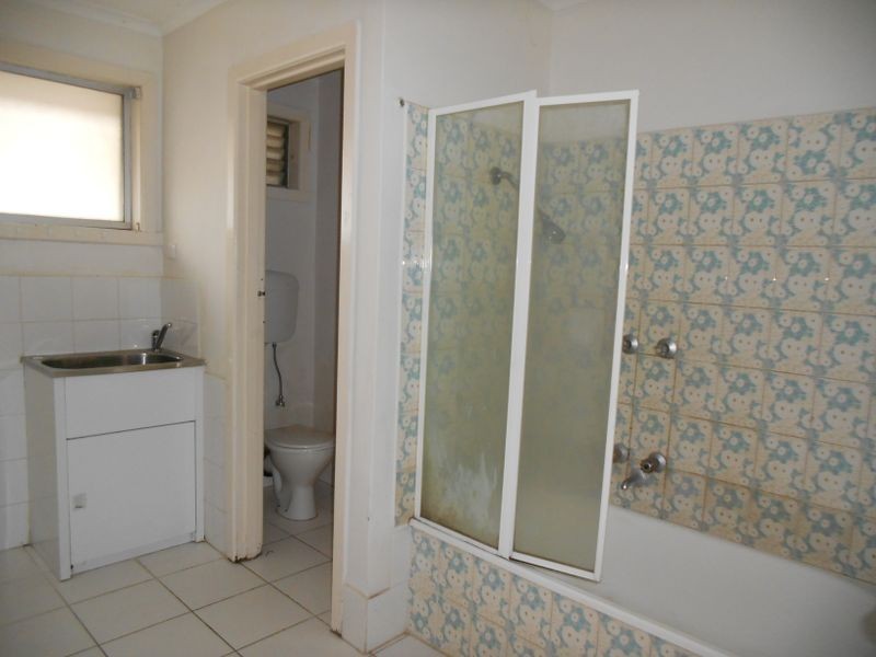 2/6 Dobson Avenue, Oakleigh East VIC 3166