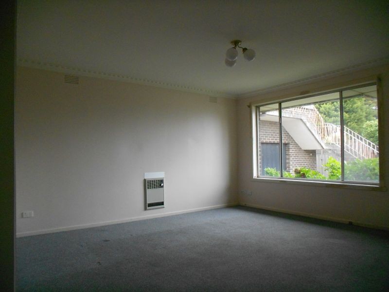 2/6 Dobson Avenue, Oakleigh East VIC 3166